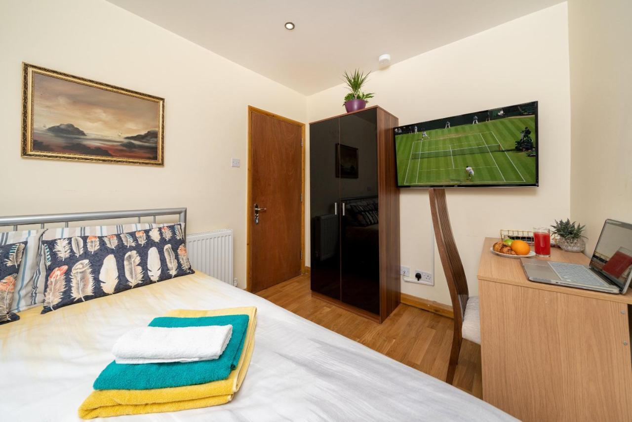 F5 Private Double Room London Eksteriør billede