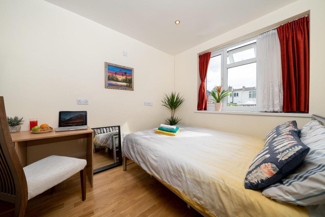 F5 Private Double Room London Eksteriør billede