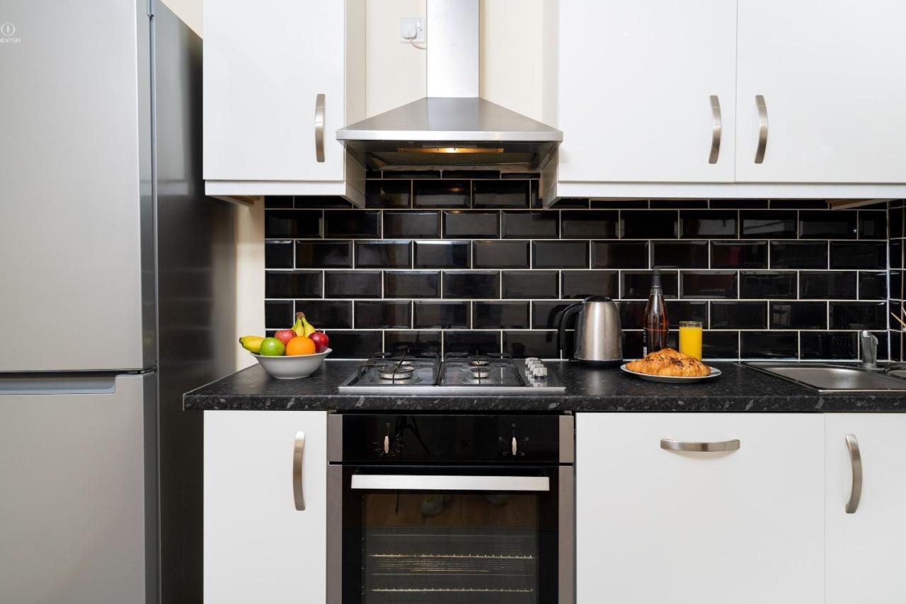 F5 Private Double Room London Eksteriør billede